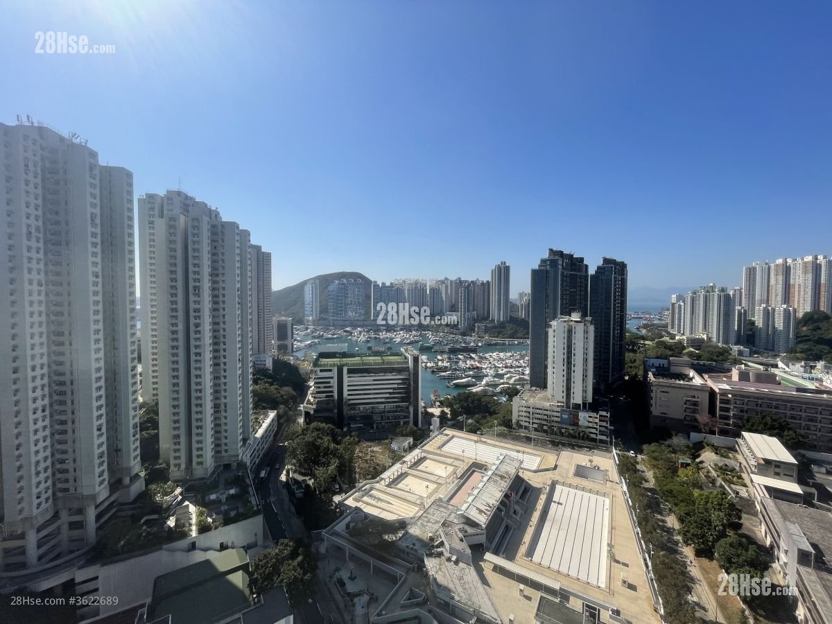 The Southside Rental 4 Bedrooms , 2 Bathrooms 1,299 ft² The Southside Rental 4 Bedrooms , 2 Bathrooms 1,299 ft²