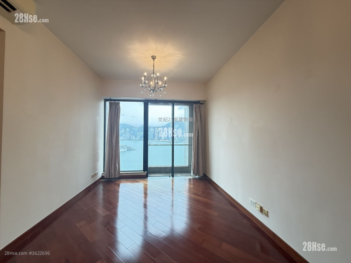 The Arch Rental 3 Bedrooms , 2 Bathrooms 841 ft²