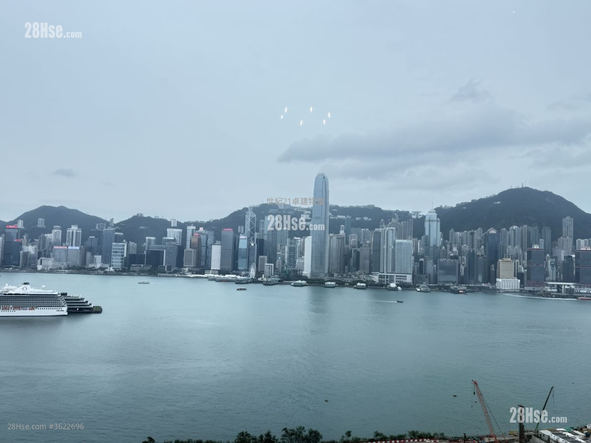 The Arch Rental 3 Bedrooms , 2 Bathrooms 841 ft² The Arch Rental 3 Bedrooms , 2 Bathrooms 841 ft²