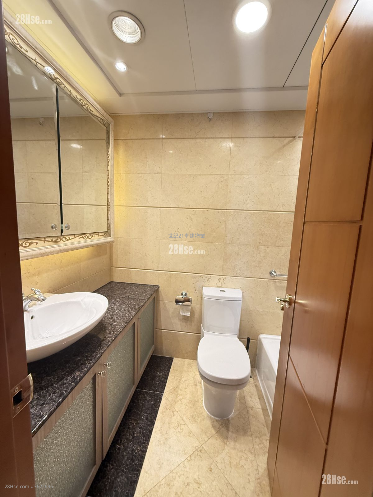 The Arch Rental 3 Bedrooms , 2 Bathrooms 841 ft² The Arch Rental 3 Bedrooms , 2 Bathrooms 841 ft²