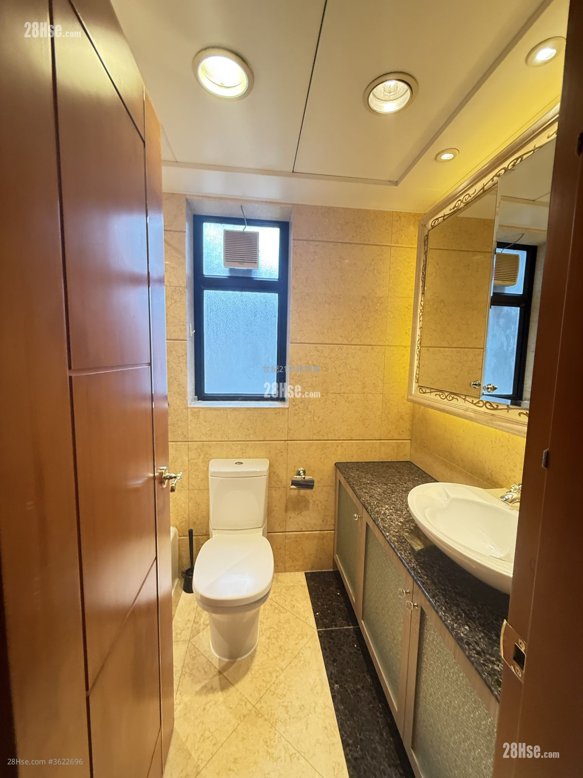 The Arch Rental 3 Bedrooms , 2 Bathrooms 841 ft² The Arch Rental 3 Bedrooms , 2 Bathrooms 841 ft²