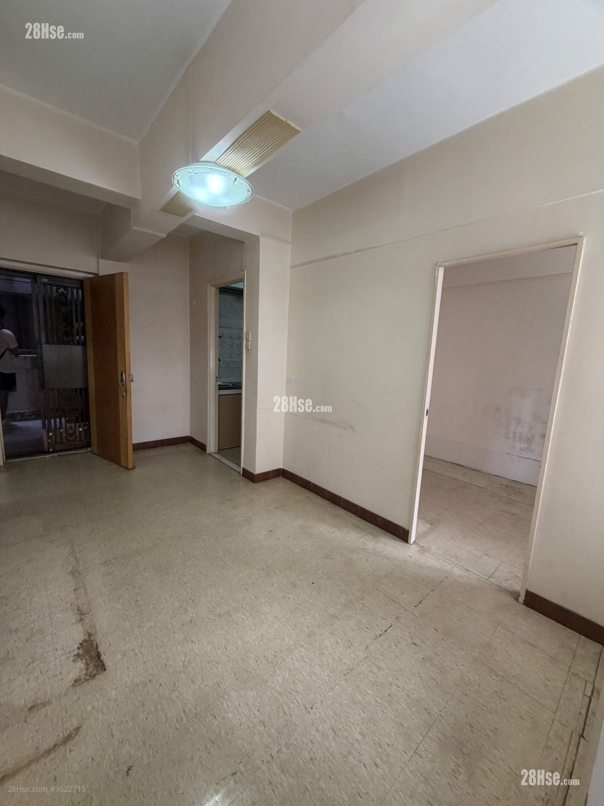 Lok Kwan House Sell 2 Bedrooms , 1 Bathroom 412 ft² Lok Kwan House Sell 2 Bedrooms , 1 Bathroom 412 ft²