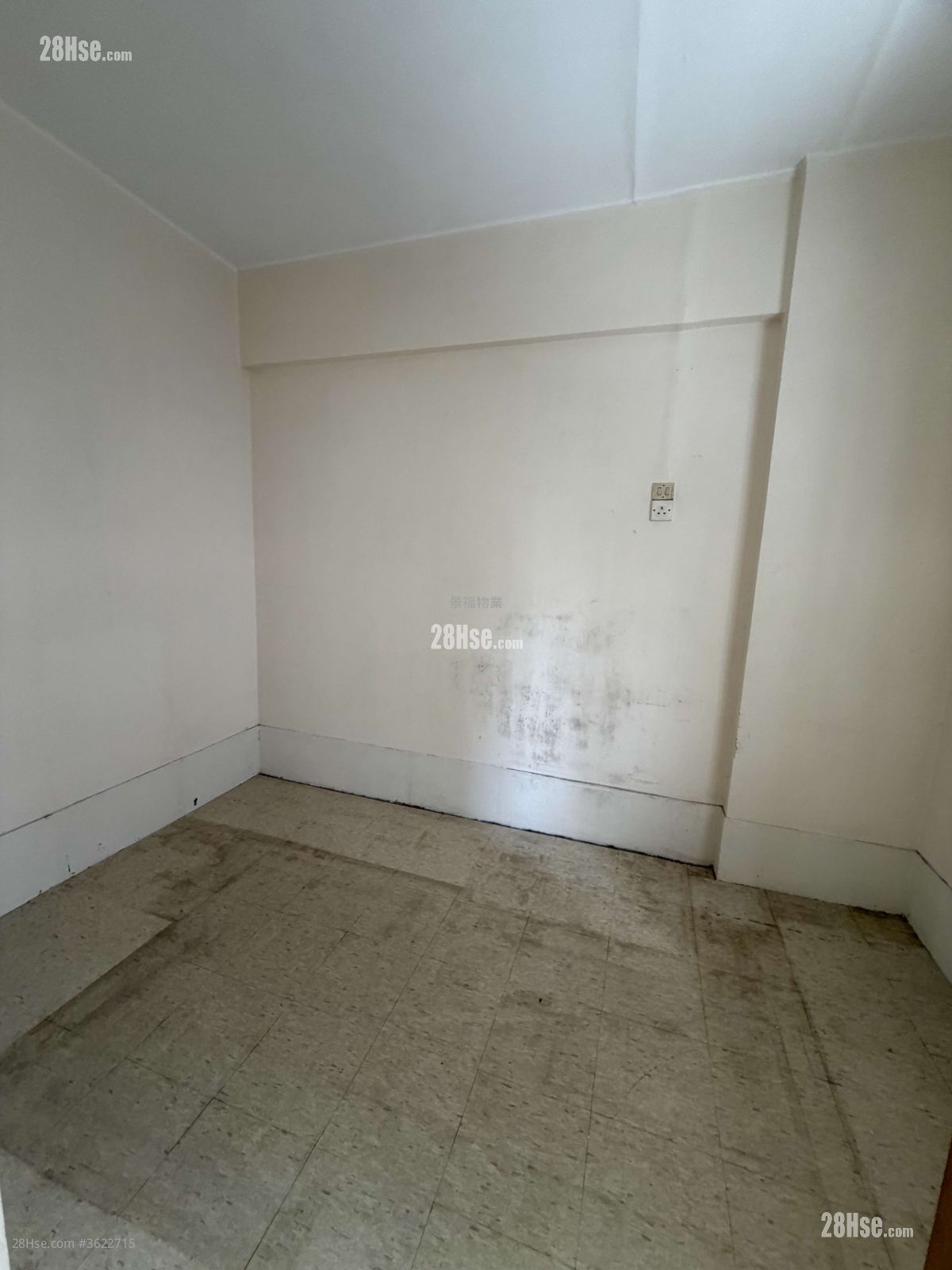 Lok Kwan House Sell 2 Bedrooms , 1 Bathroom 412 ft² Lok Kwan House Sell 2 Bedrooms , 1 Bathroom 412 ft²