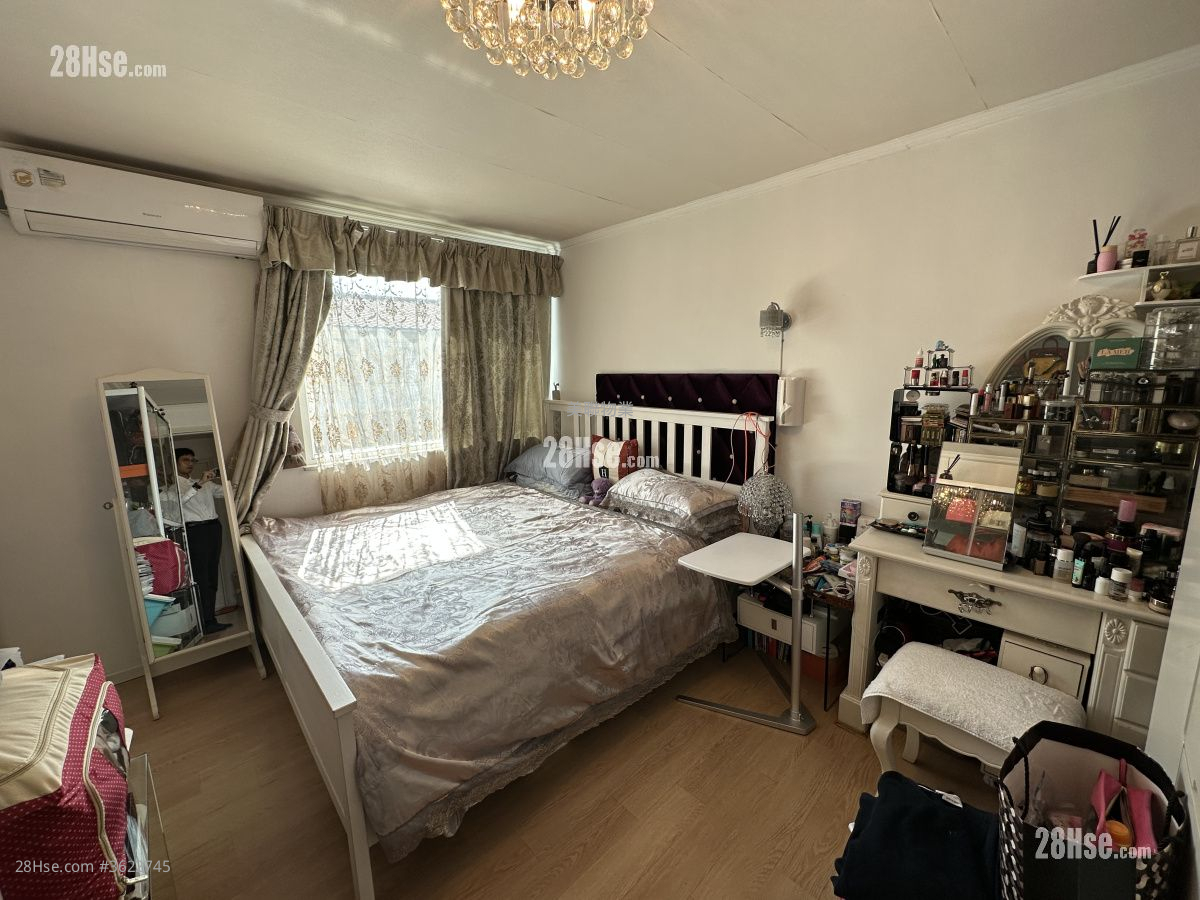 錦繡花園 售盤 3 房 , 2 浴室 846 平方呎 錦繡花園 售盤 3 房 , 2 浴室 846 平方呎