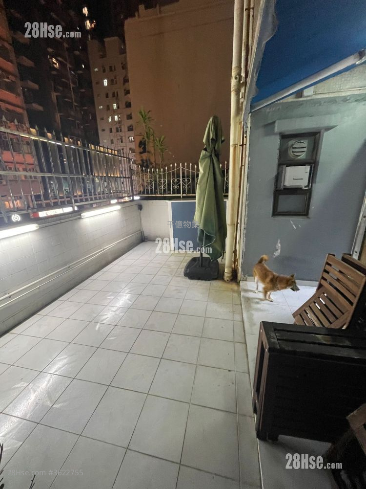 Golden Court Rental 2 Bedrooms 274 ft² Golden Court Rental 2 Bedrooms 274 ft²