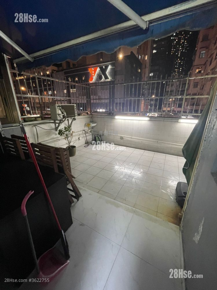 Golden Court Rental 2 Bedrooms 274 ft² Golden Court Rental 2 Bedrooms 274 ft²