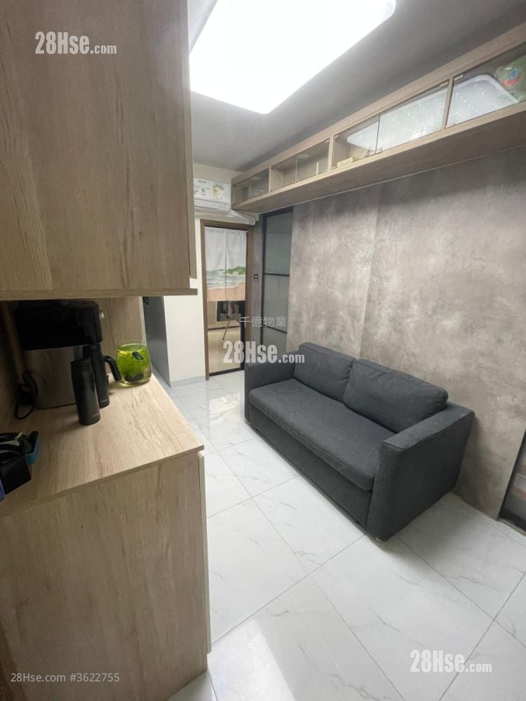 Golden Court Rental 2 Bedrooms 274 ft² Golden Court Rental 2 Bedrooms 274 ft²