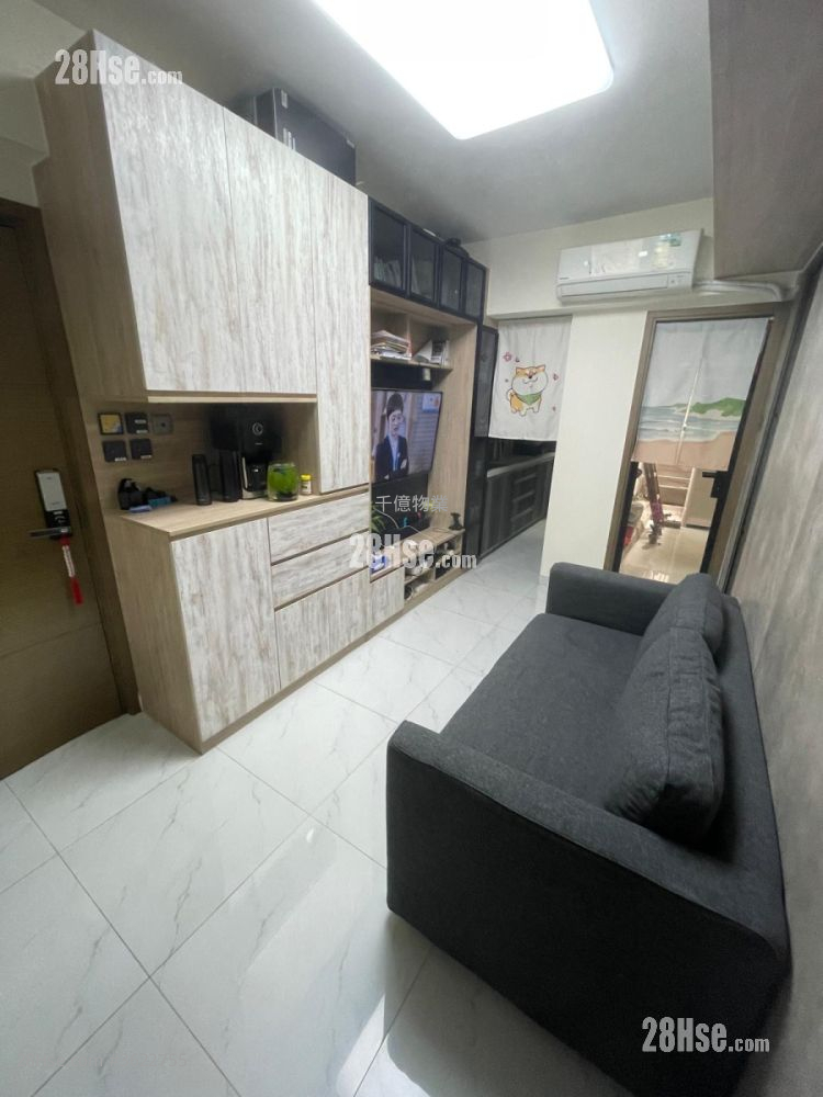 Golden Court Rental 2 Bedrooms 274 ft² Golden Court Rental 2 Bedrooms 274 ft²