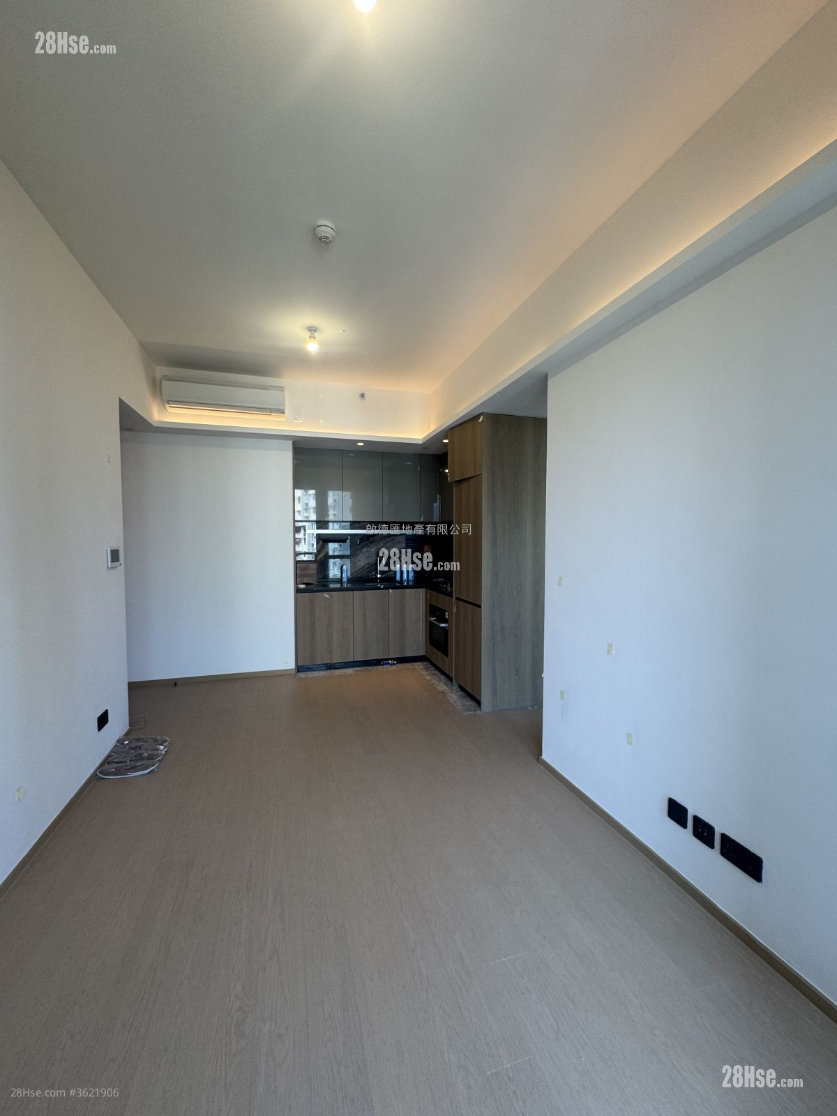 In One Rental 2 Bedrooms , 1 Bathroom 477 ft² In One Rental 2 Bedrooms , 1 Bathroom 477 ft²