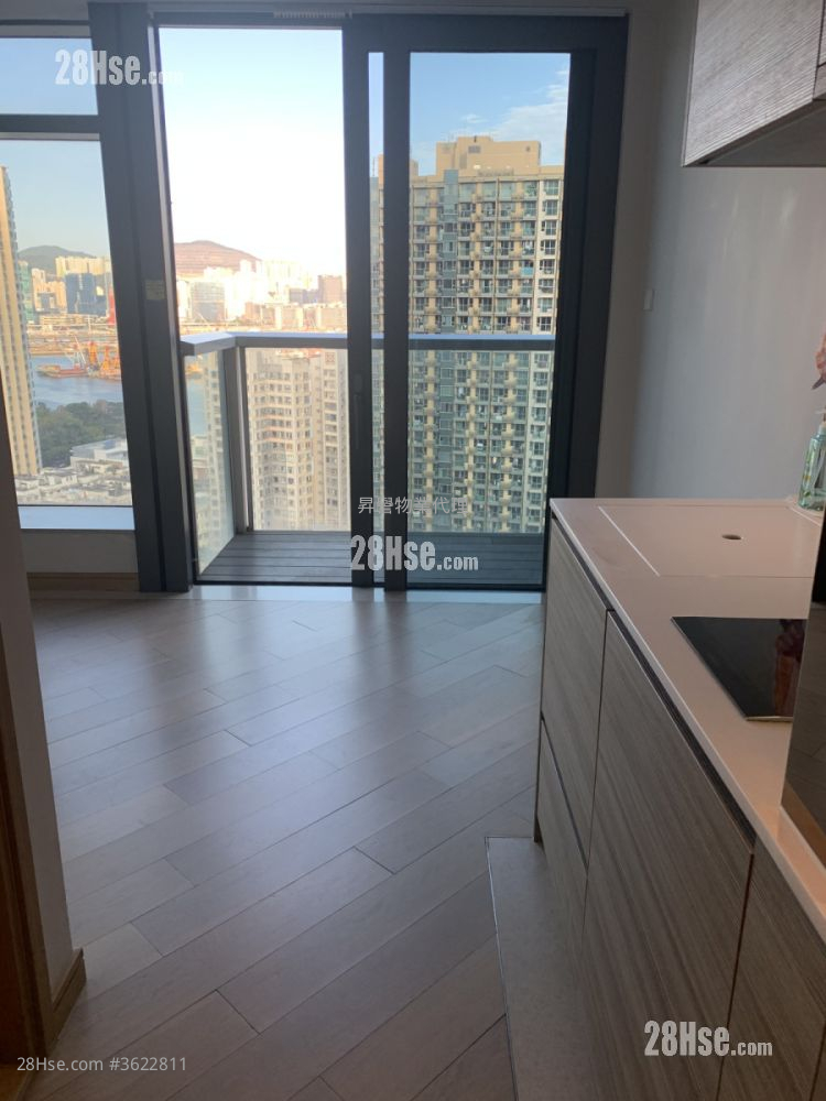 Axis Rental Studio 212 ft² Axis Rental Studio 212 ft²