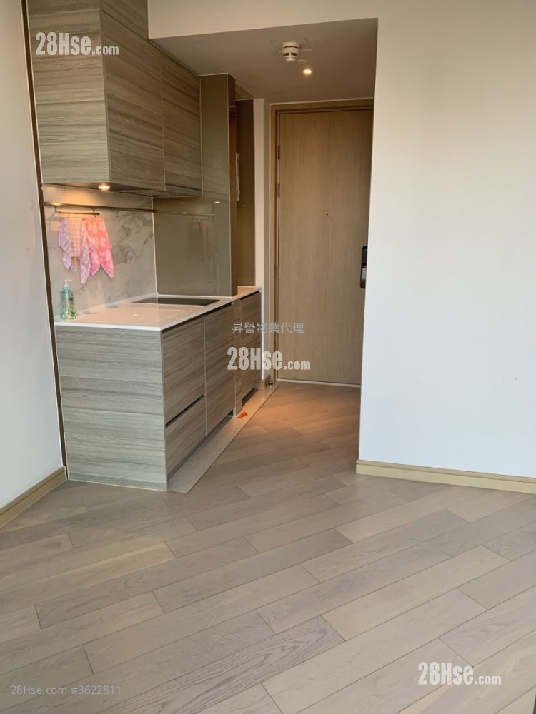 Axis Rental Studio 212 ft² Axis Rental Studio 212 ft²