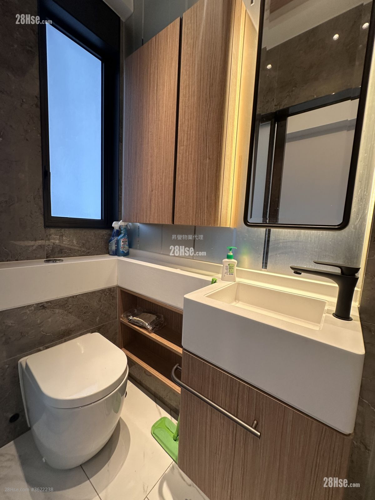 啟岸 租盤 開放式間隔 196 平方呎 啟岸 租盤 開放式間隔 196 平方呎