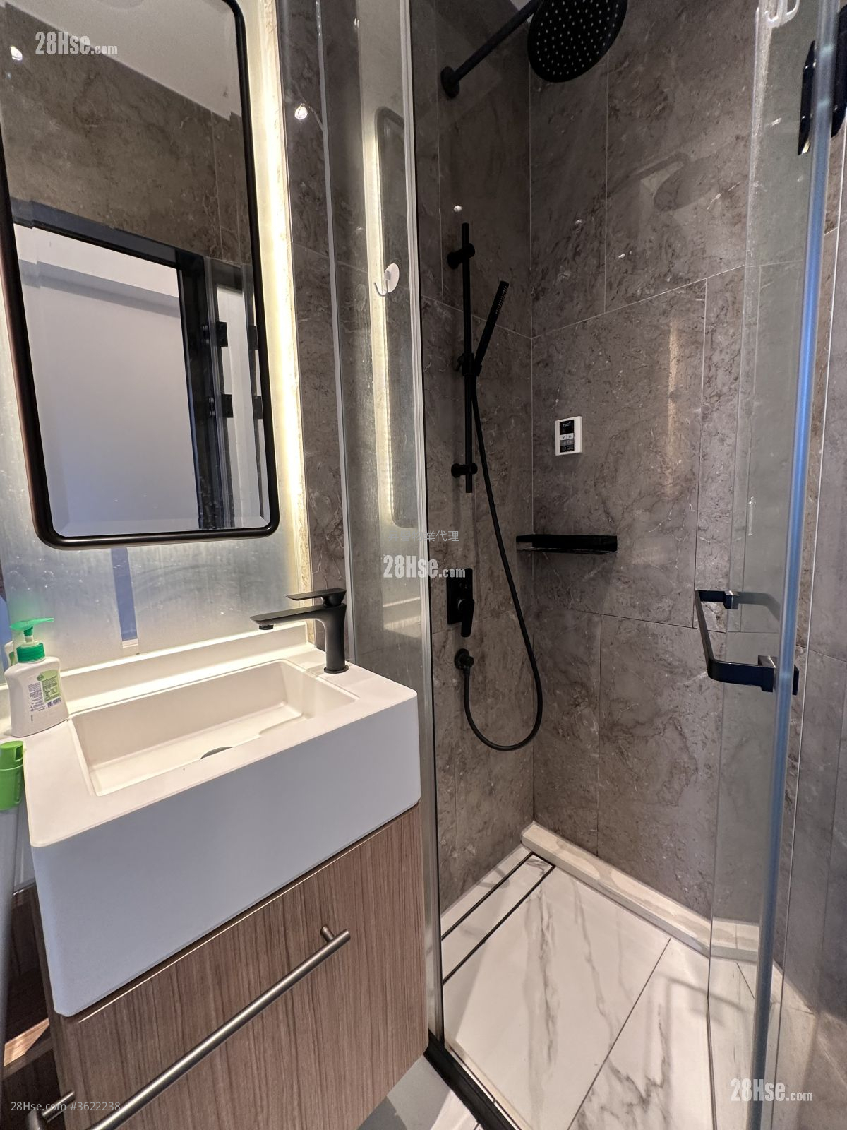 啟岸 租盤 開放式間隔 196 平方呎 啟岸 租盤 開放式間隔 196 平方呎