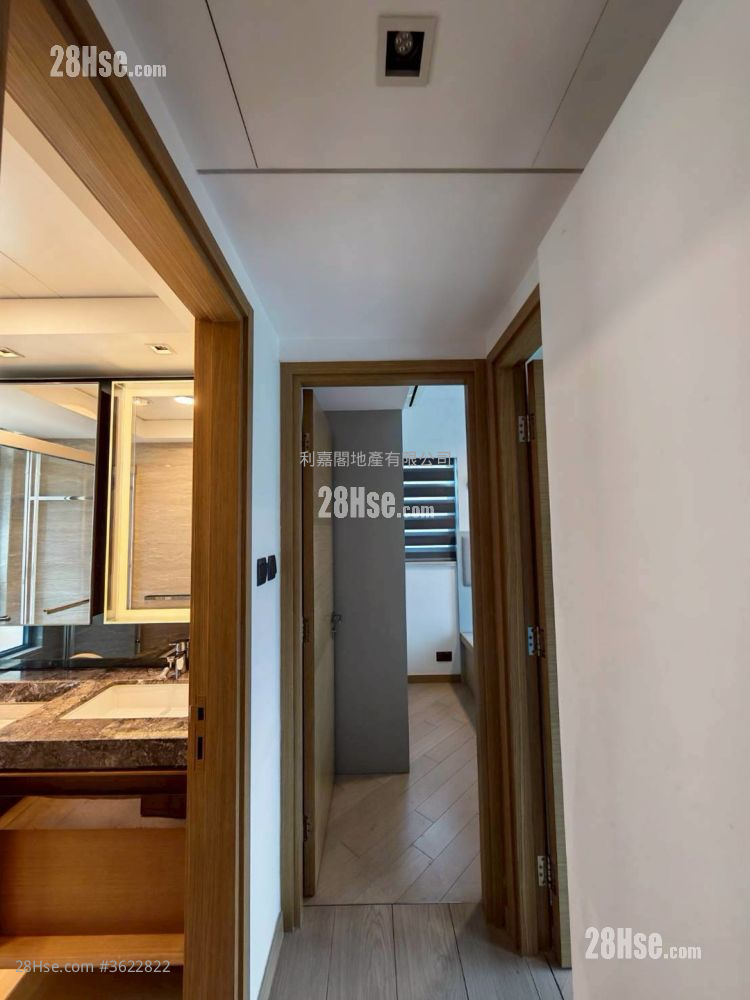 峻巒 售盤 2 房 , 1 浴室 484 平方呎 峻巒 售盤 2 房 , 1 浴室 484 平方呎