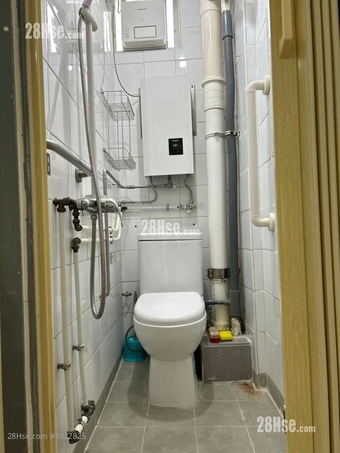 Kwong Yuen Estate Sell 1 Bedroom , 1 Bathroom 263 ft² Kwong Yuen Estate Sell 1 Bedroom , 1 Bathroom 263 ft²