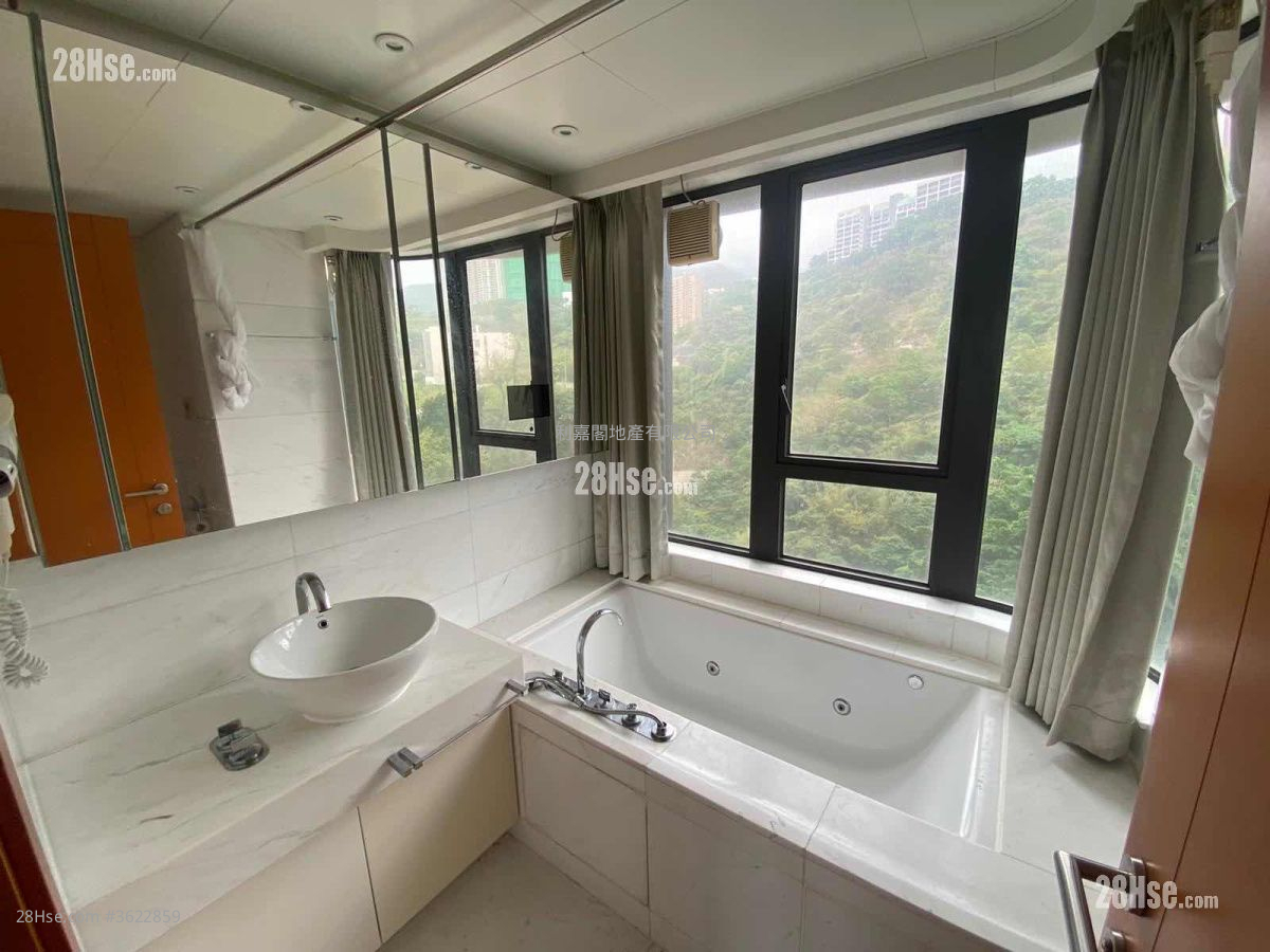 浴室: 主人房套廁 浴室: 主人房套廁