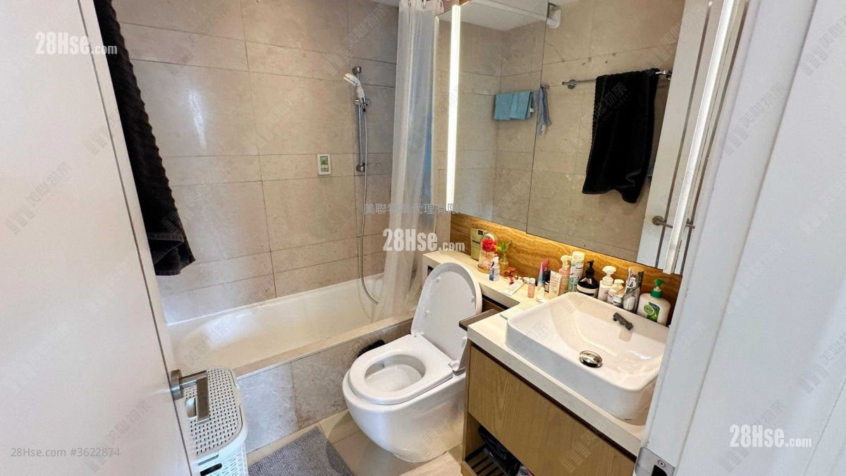 Lions Rise Sell 2 Bedrooms , 1 Bathroom 570 ft² Lions Rise Sell 2 Bedrooms , 1 Bathroom 570 ft²