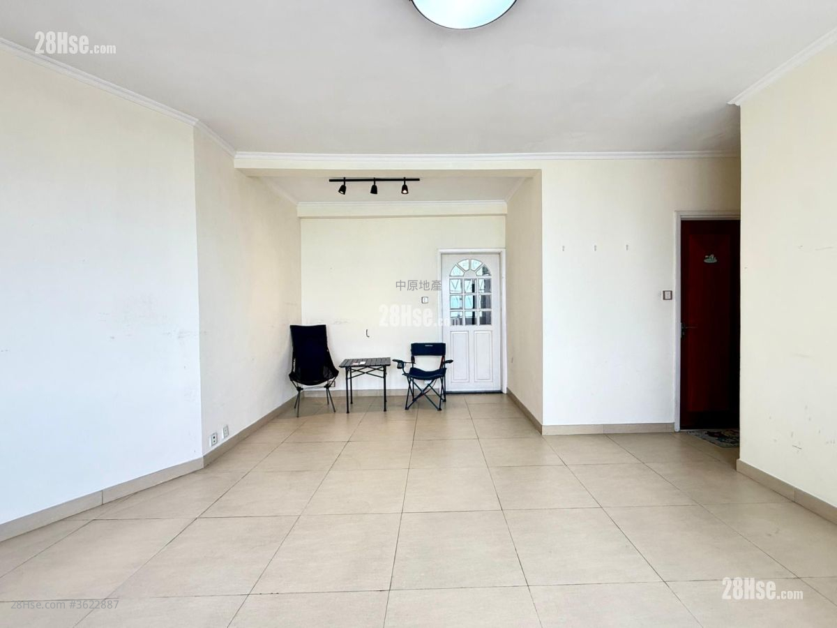 Seaview Garden Sell 2 Bedrooms , 1 Bathroom 582 ft² Seaview Garden Sell 2 Bedrooms , 1 Bathroom 582 ft²