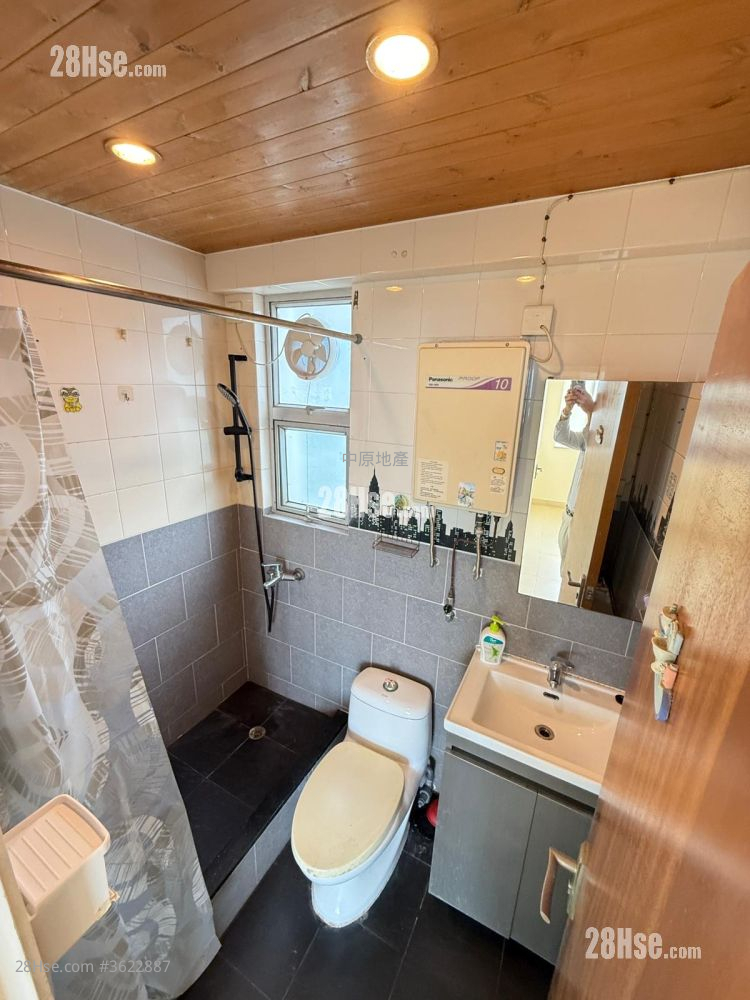 Seaview Garden Sell 2 Bedrooms , 1 Bathroom 582 ft² Seaview Garden Sell 2 Bedrooms , 1 Bathroom 582 ft²