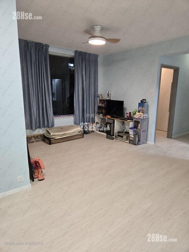 美樂花園 售盤 3 房 , 1 浴室 695 平方呎