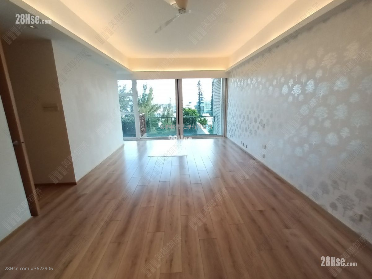 One Beacon Hill Sell 4 Bedrooms 2,073 ft² One Beacon Hill Sell 4 Bedrooms 2,073 ft²