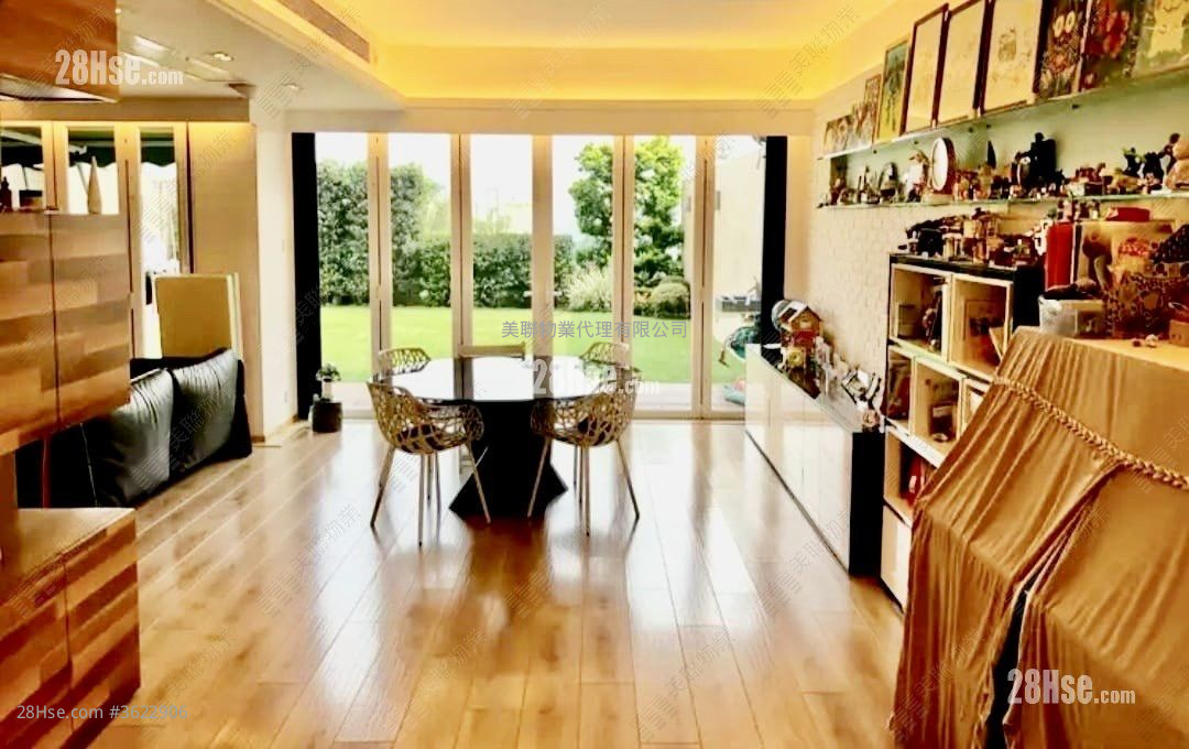 One Beacon Hill Sell 4 Bedrooms 2,073 ft² One Beacon Hill Sell 4 Bedrooms 2,073 ft²