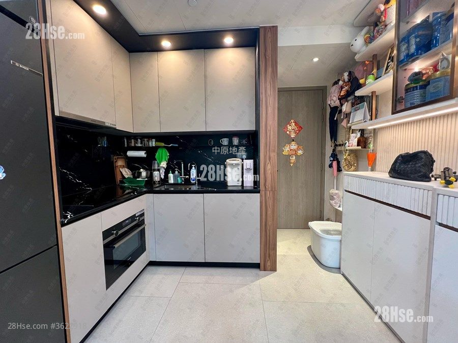 Silicon Hill Sell 2 Bedrooms , 1 Bathroom 418 ft² Silicon Hill Sell 2 Bedrooms , 1 Bathroom 418 ft²