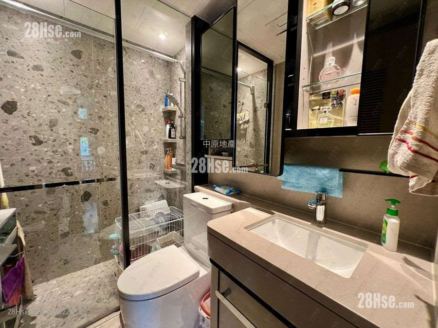 Silicon Hill Sell 2 Bedrooms , 1 Bathroom 418 ft² Silicon Hill Sell 2 Bedrooms , 1 Bathroom 418 ft²