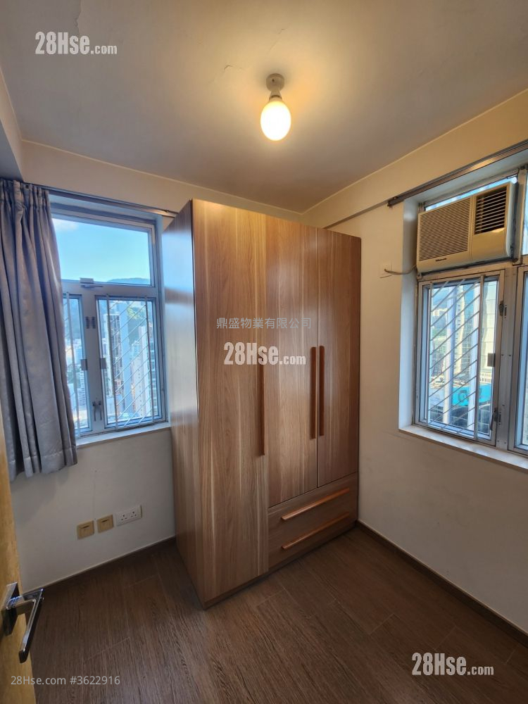 灣景中心大廈 租盤 2 房 , 1 浴室 357 平方呎 灣景中心大廈 租盤 2 房 , 1 浴室 357 平方呎