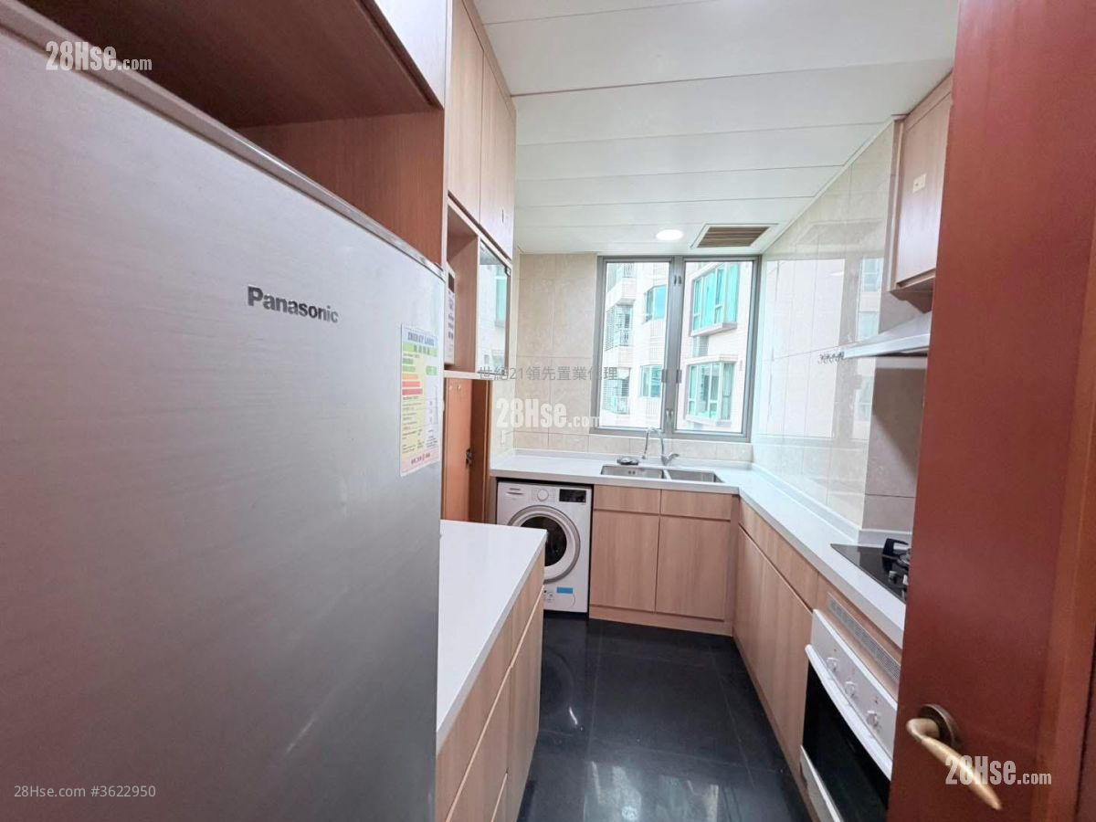 Parc Palais Sell 3 Bedrooms , 2 Bathrooms 842 ft² Parc Palais Sell 3 Bedrooms , 2 Bathrooms 842 ft²