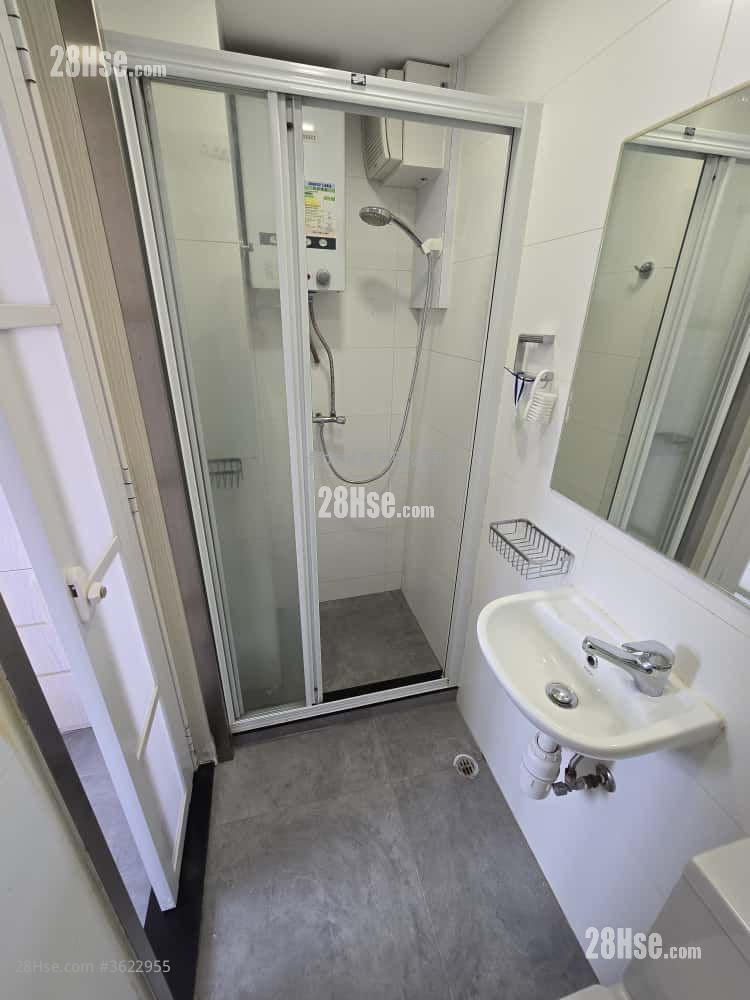 King Fai Building Sell 2 Bedrooms , 1 Bathroom 299 ft² King Fai Building Sell 2 Bedrooms , 1 Bathroom 299 ft²