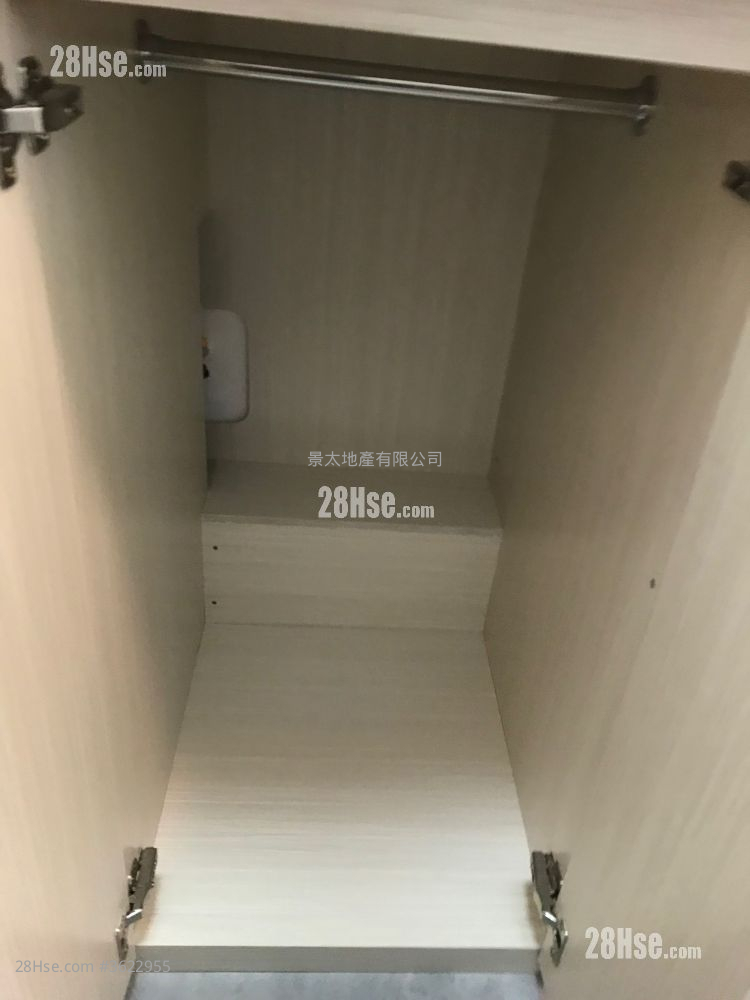 King Fai Building Sell 2 Bedrooms , 1 Bathroom 299 ft² King Fai Building Sell 2 Bedrooms , 1 Bathroom 299 ft²