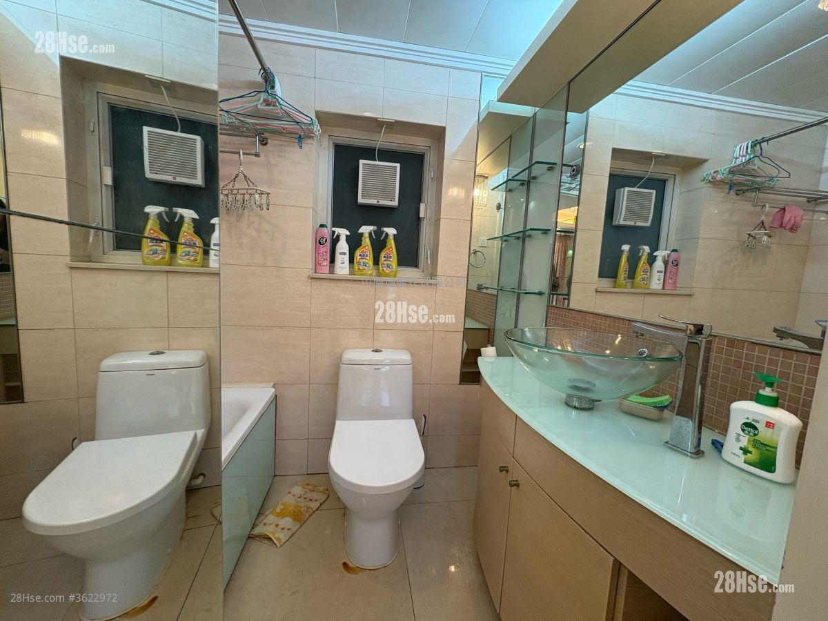 Central Park Towers Rental 3 Bedrooms , 2 Bathrooms 597 ft² Central Park Towers Rental 3 Bedrooms , 2 Bathrooms 597 ft²