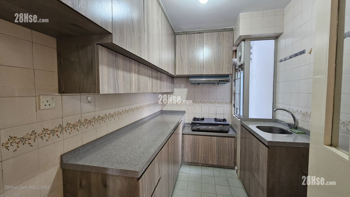 Lei King Wan Sell 3 Bedrooms , 2 Bathrooms 540 ft²