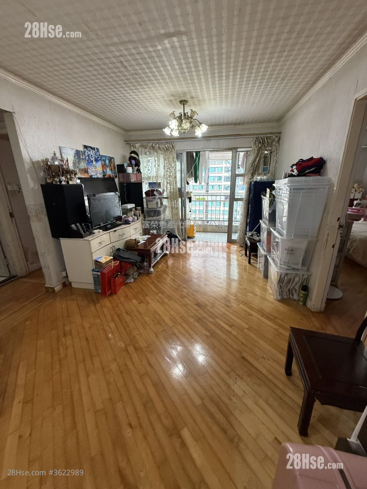 紅磡灣中心 售盤 4 房 , 2 浴室 911 平方呎 紅磡灣中心 售盤 4 房 , 2 浴室 911 平方呎