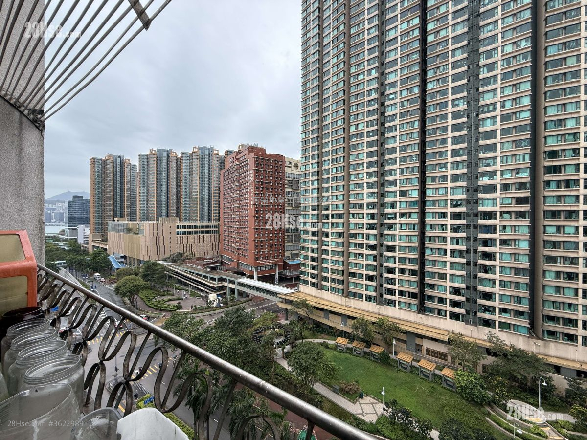 紅磡灣中心 售盤 4 房 , 2 浴室 911 平方呎 紅磡灣中心 售盤 4 房 , 2 浴室 911 平方呎