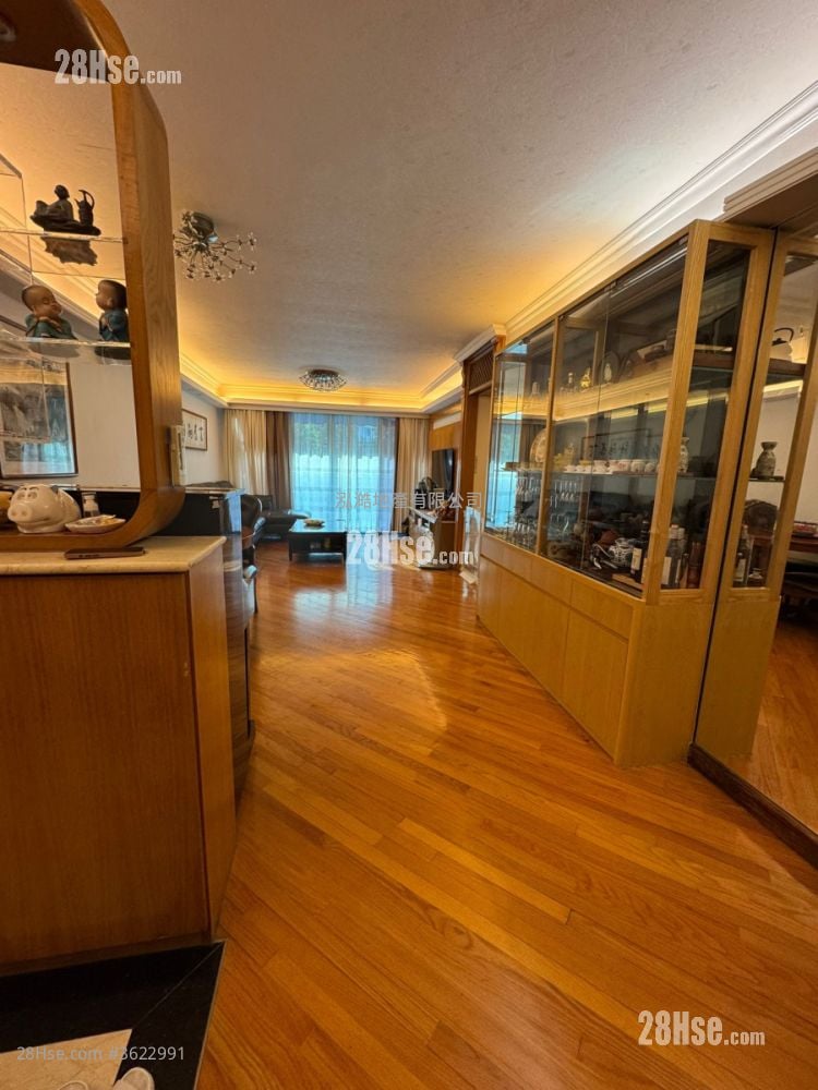 Parc Versailles Sell 3 Bedrooms , 2 Bathrooms 997 ft²