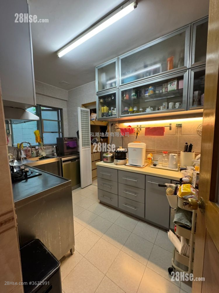 Parc Versailles Sell 3 Bedrooms , 2 Bathrooms 997 ft² Parc Versailles Sell 3 Bedrooms , 2 Bathrooms 997 ft²