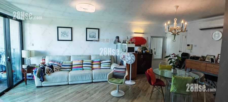 Royal Ascot Sell 3 Bedrooms 1,039 ft² Royal Ascot Sell 3 Bedrooms 1,039 ft²