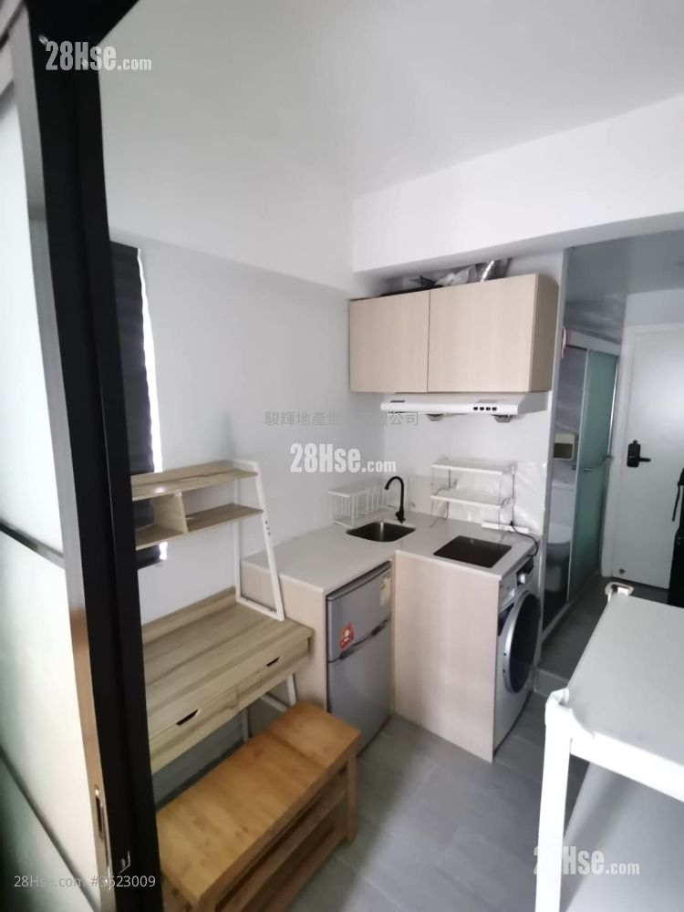 良士大廈 租盤 1 房 , 1 浴室 160 平方呎 良士大廈 租盤 1 房 , 1 浴室 160 平方呎