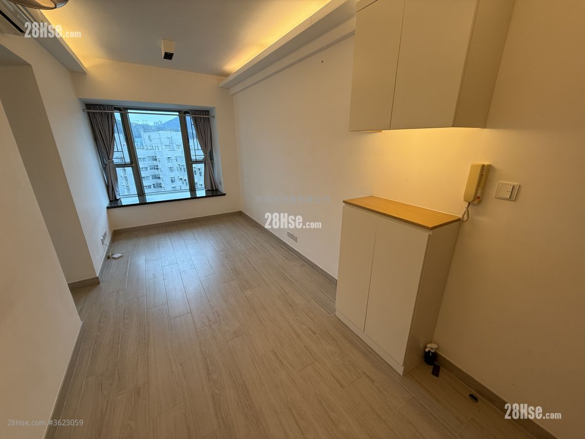 Tseung Kwan O Plaza Sell 2 Bedrooms , 1 Bathroom 414 ft²