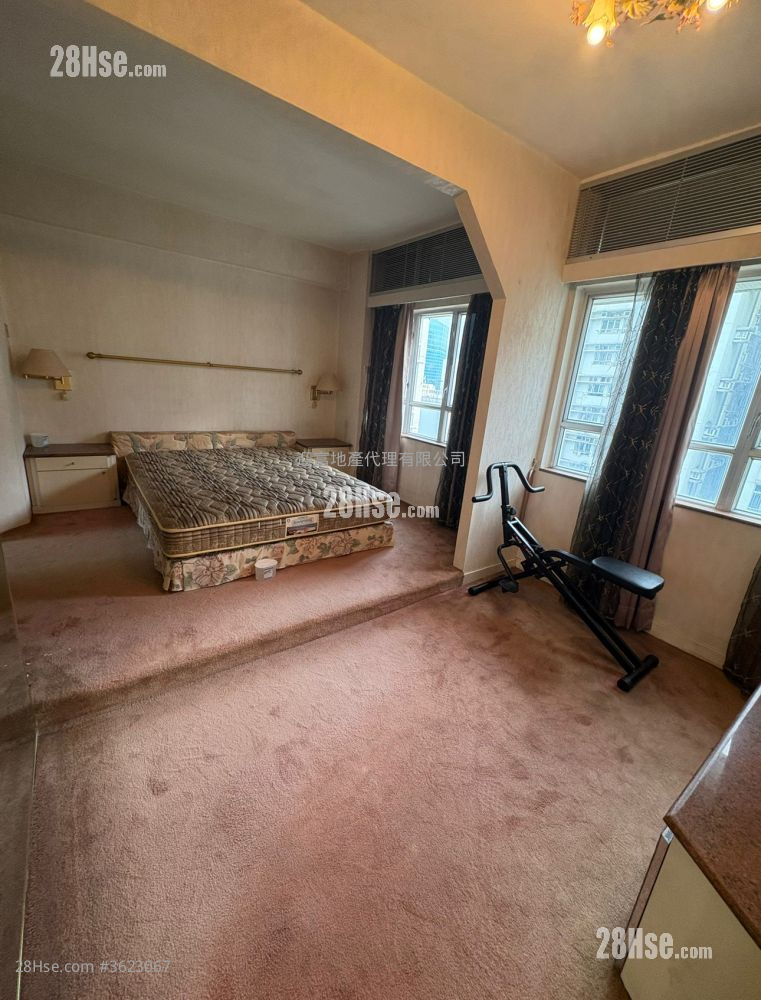 黃埔花園 售盤 3 房 , 2 浴室 729 平方呎 黃埔花園 售盤 3 房 , 2 浴室 729 平方呎