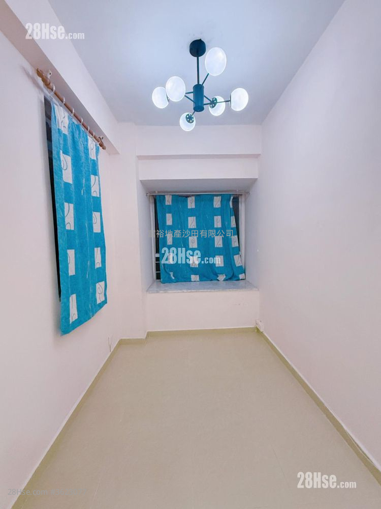 Golden Lion Garden Rental 1 Bedroom , 1 Bathroom 266 ft² Golden Lion Garden Rental 1 Bedroom , 1 Bathroom 266 ft²