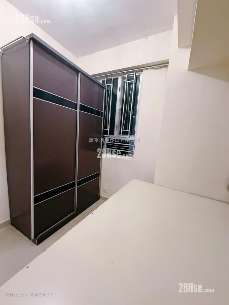 Golden Lion Garden Rental 1 Bedroom , 1 Bathroom 266 ft² Golden Lion Garden Rental 1 Bedroom , 1 Bathroom 266 ft²