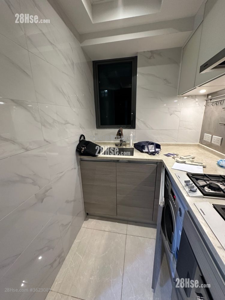 Victoria Skye Rental 2 Bedrooms 466 ft² Victoria Skye Rental 2 Bedrooms 466 ft²