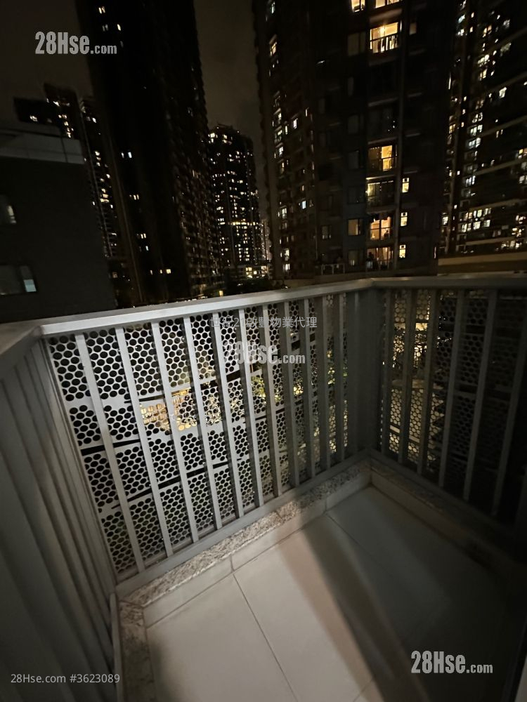 Victoria Skye Rental 2 Bedrooms 466 ft² Victoria Skye Rental 2 Bedrooms 466 ft²