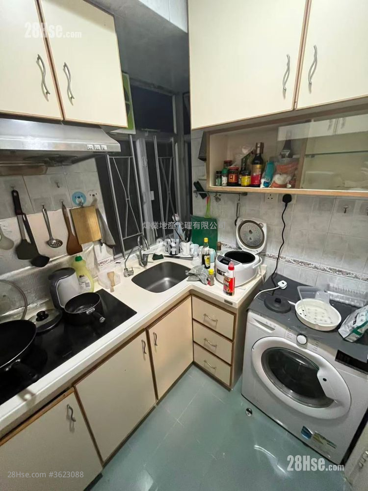 Whampoa Estate Rental 2 Bedrooms , 1 Bathroom 356 ft² Whampoa Estate Rental 2 Bedrooms , 1 Bathroom 356 ft²