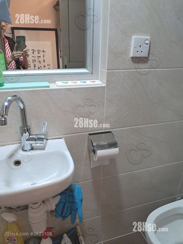 Chung Hing Mansion Rental 2 Bedrooms , 1 Bathroom 361 ft² Chung Hing Mansion Rental 2 Bedrooms , 1 Bathroom 361 ft²