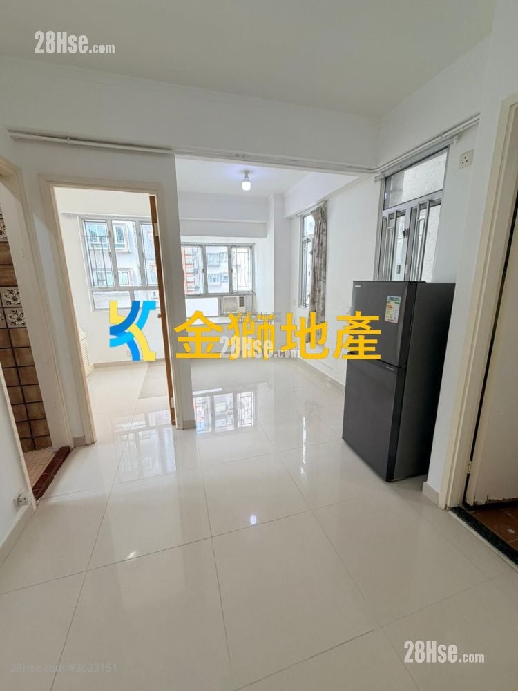 金獅花園 租盤 270 平方呎