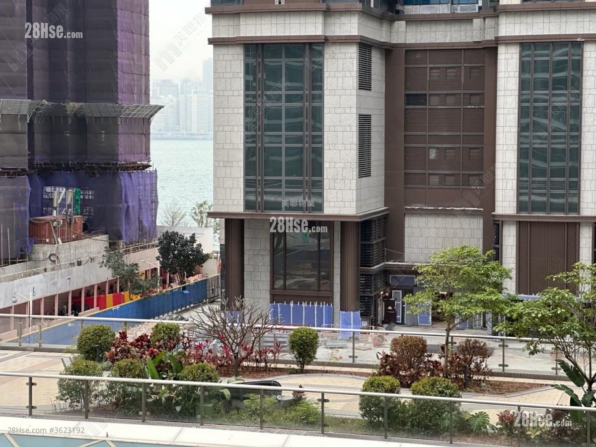 One Victoria Sell 1 Bedroom , 1 Bathroom 338 ft²